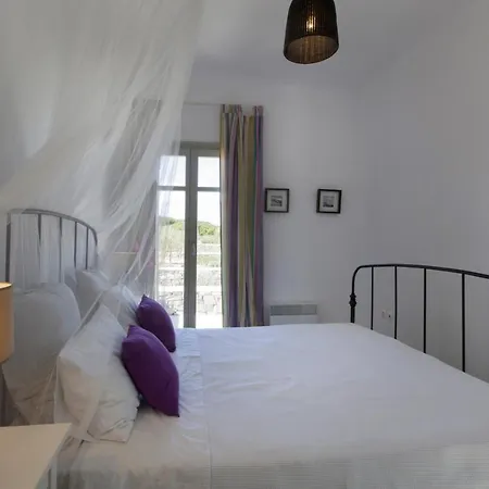 Kallisti Myrtia - Idyllic - Views, Garden, Nr Naousa (Paros)